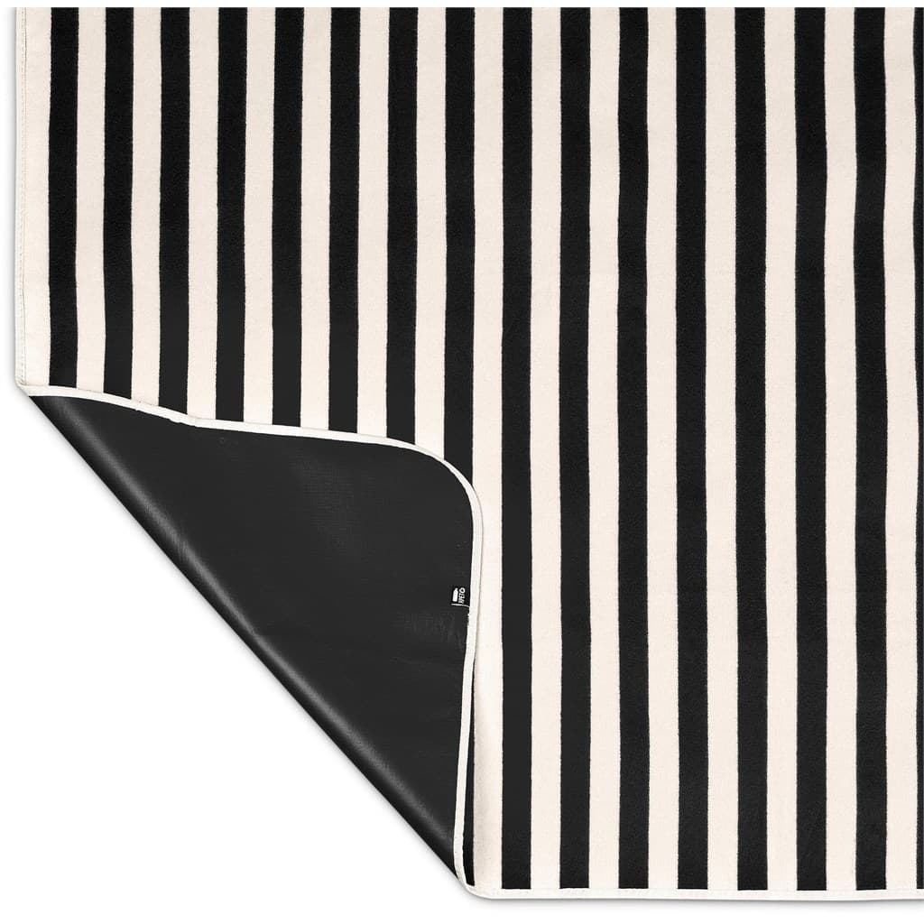 Serendipio Brookhill Picnic Blanket